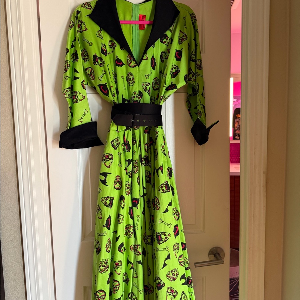 Deadly Dames by Micheline Pitt new 2X haunted housewife Pinup Girl Clothing